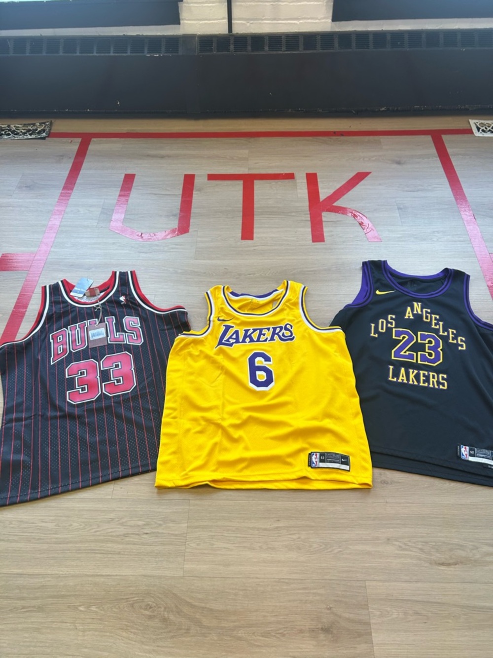 Nike Los Angeles Lakers Yellow #6 Basketball Jersey